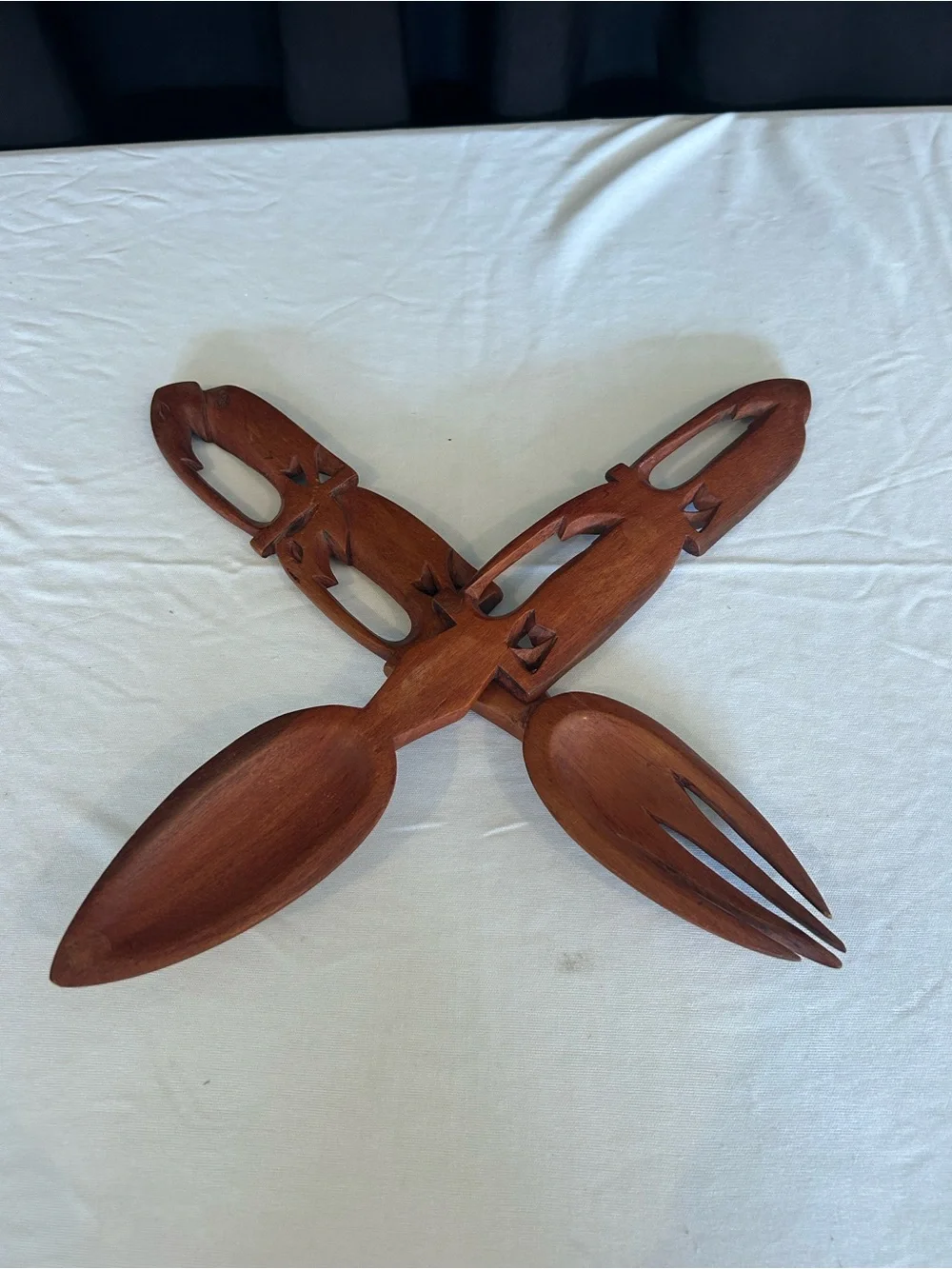 Hand-Carved Brown Wooden Salad Serving Set - Decorative Fork & Spoon